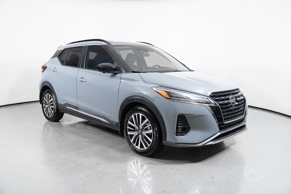 Used 2021 Nissan Kicks SR SUV