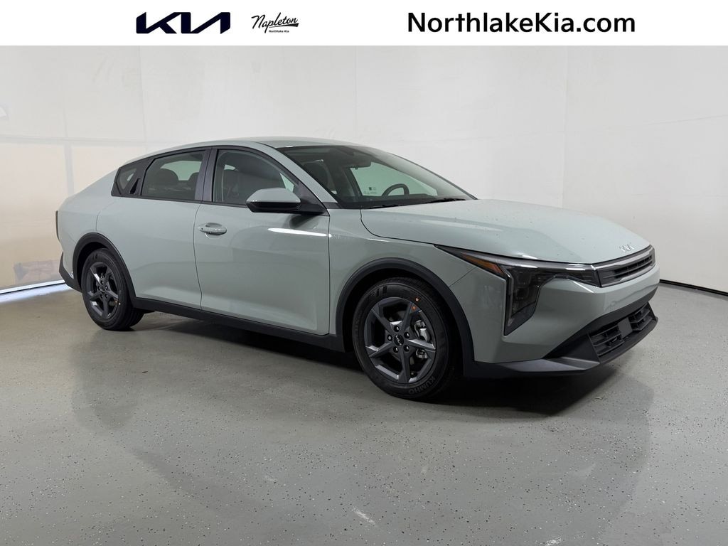 New 2026 Kia K4 LXS Sedan
