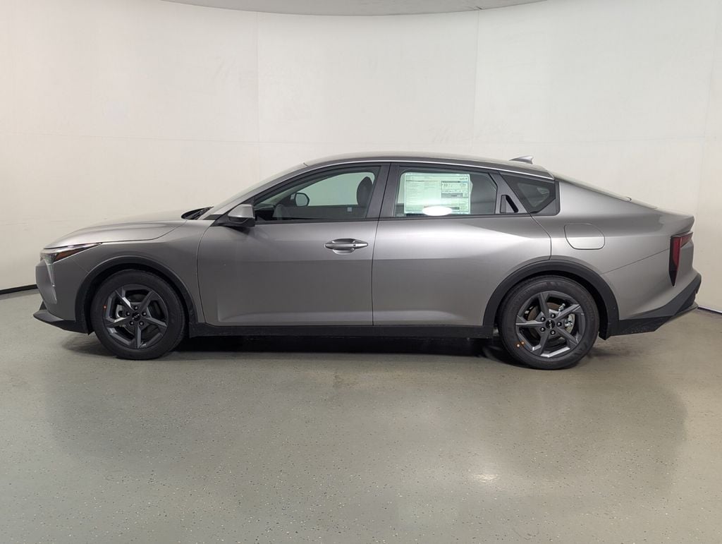 New 2026 Kia K4 LXS Sedan