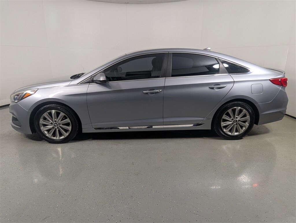 2016 Hyundai Sonata Sport photo 3