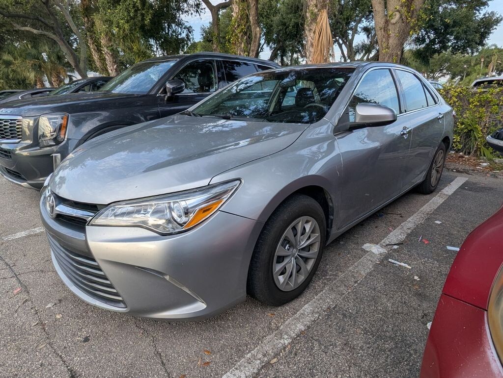 Used 2016 Toyota Camry LE Sedan