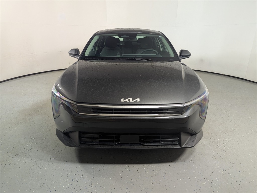 2025 Kia K4 LXS photo 2