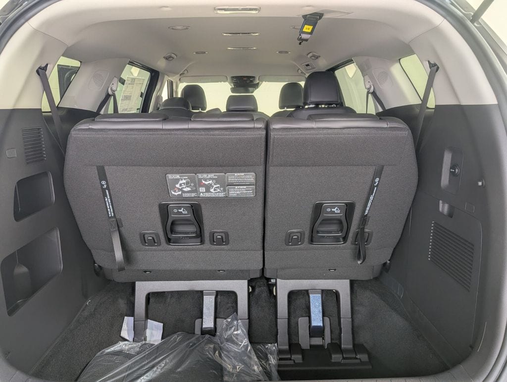 2026 Kia Carnival LXS - Photo 24