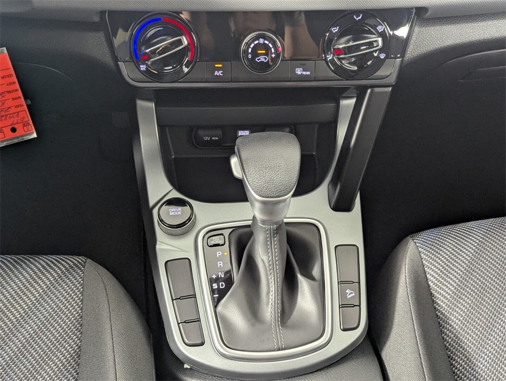 2026 Kia Seltos LX photo 18