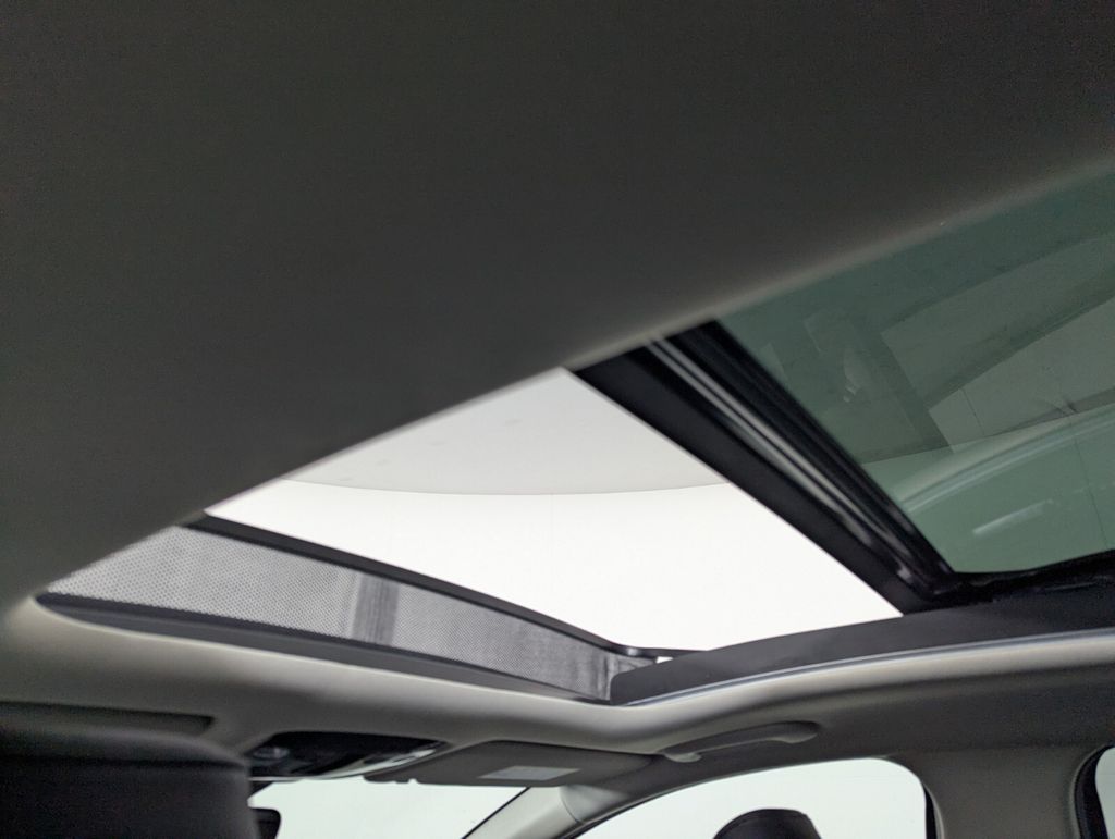 2026 Kia Sportage SX - Photo 28
