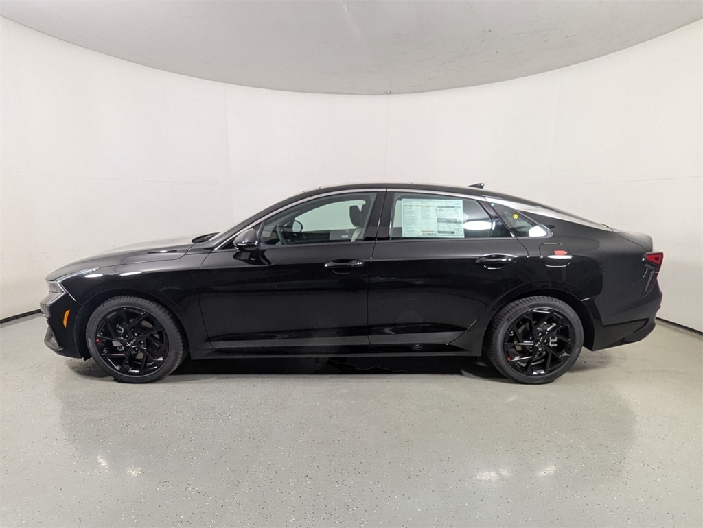 2026 Kia K5 GT-Line photo 2