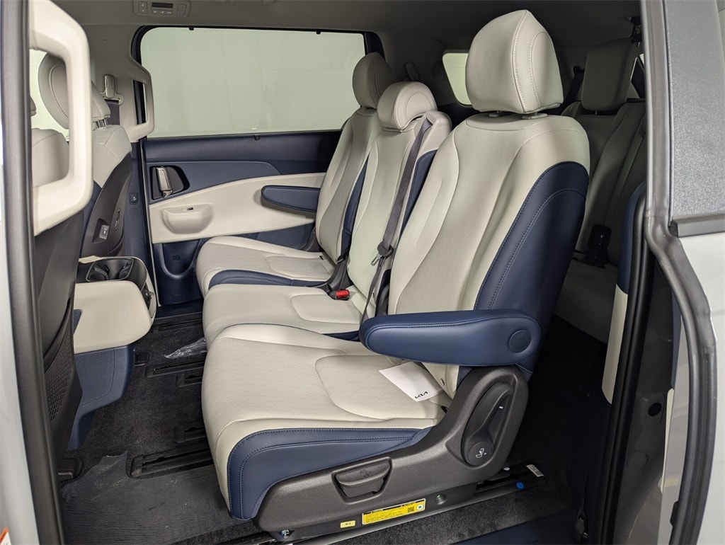 2026 Kia Carnival EX photo 22