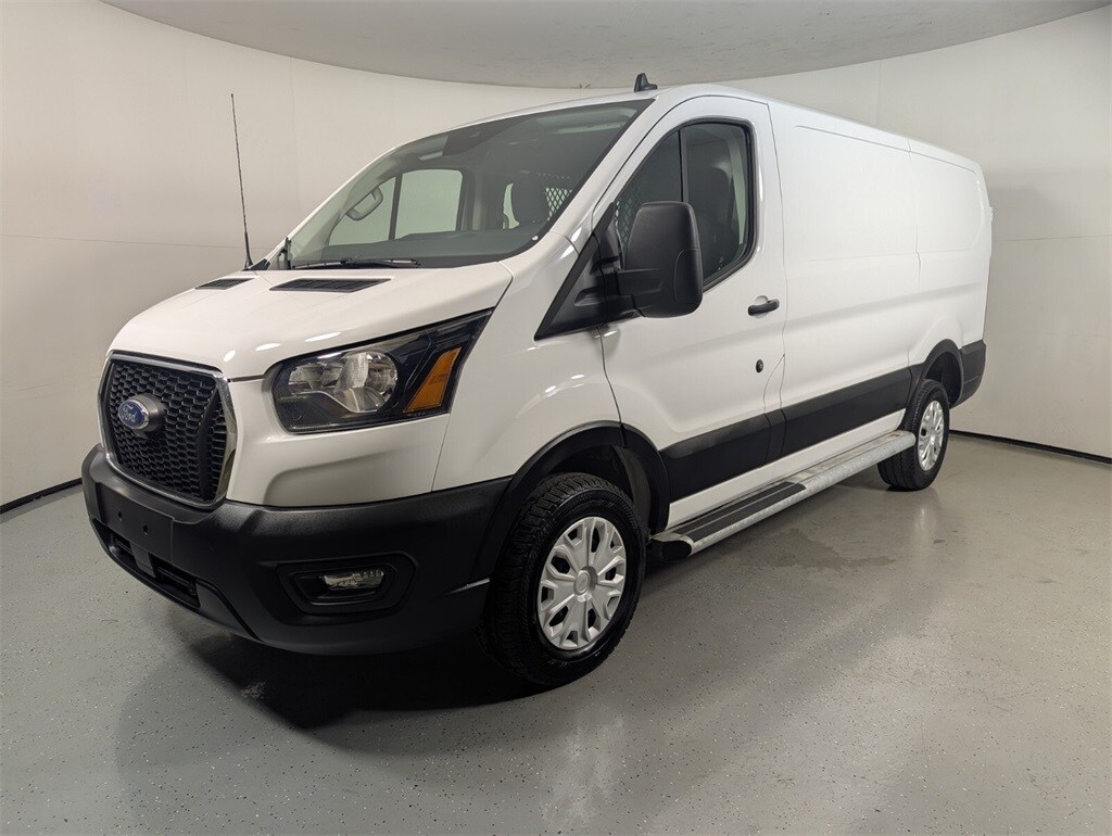 2024 Ford Transit photo 3
