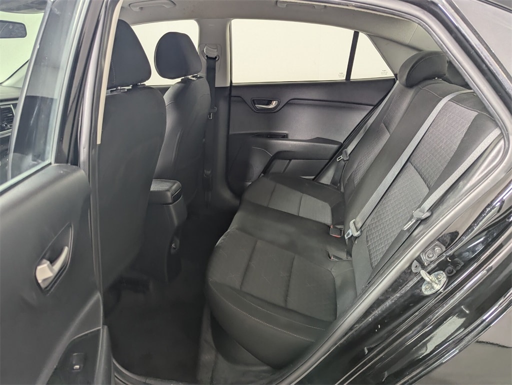 2022 Kia Rio S photo 21