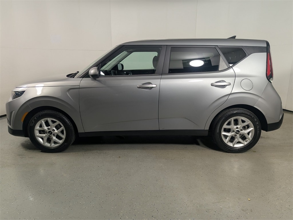 Used 2024 Kia Soul LX Hatchback