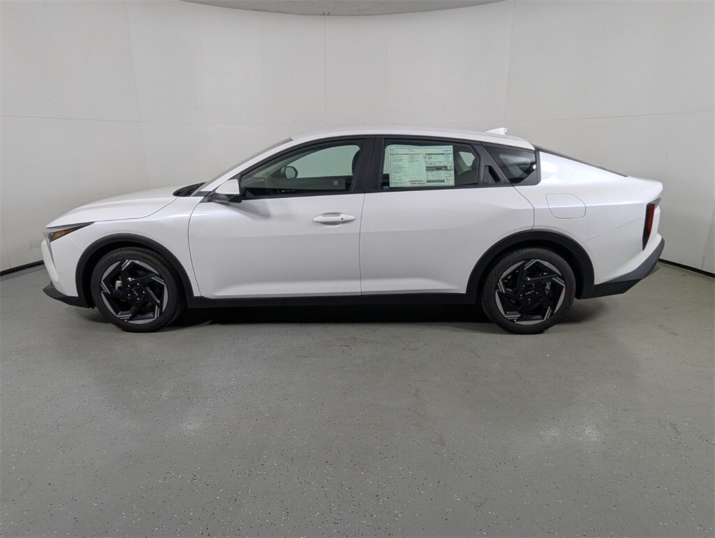2025 Kia K4 EX photo 4
