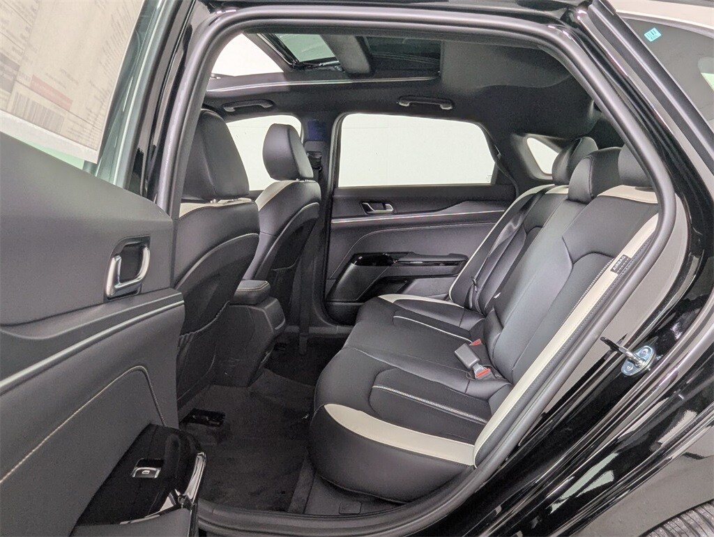 2026 Kia K5 GT-Line photo 24