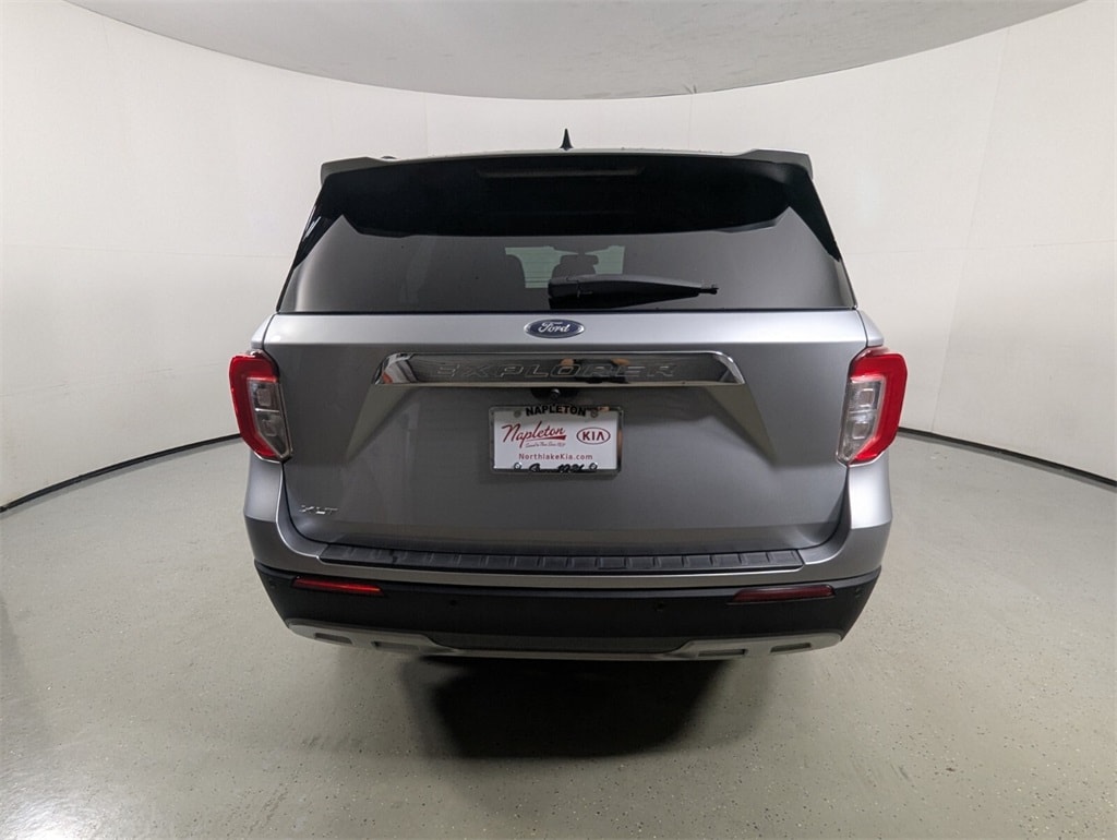 2023 Ford Explorer XLT photo 3