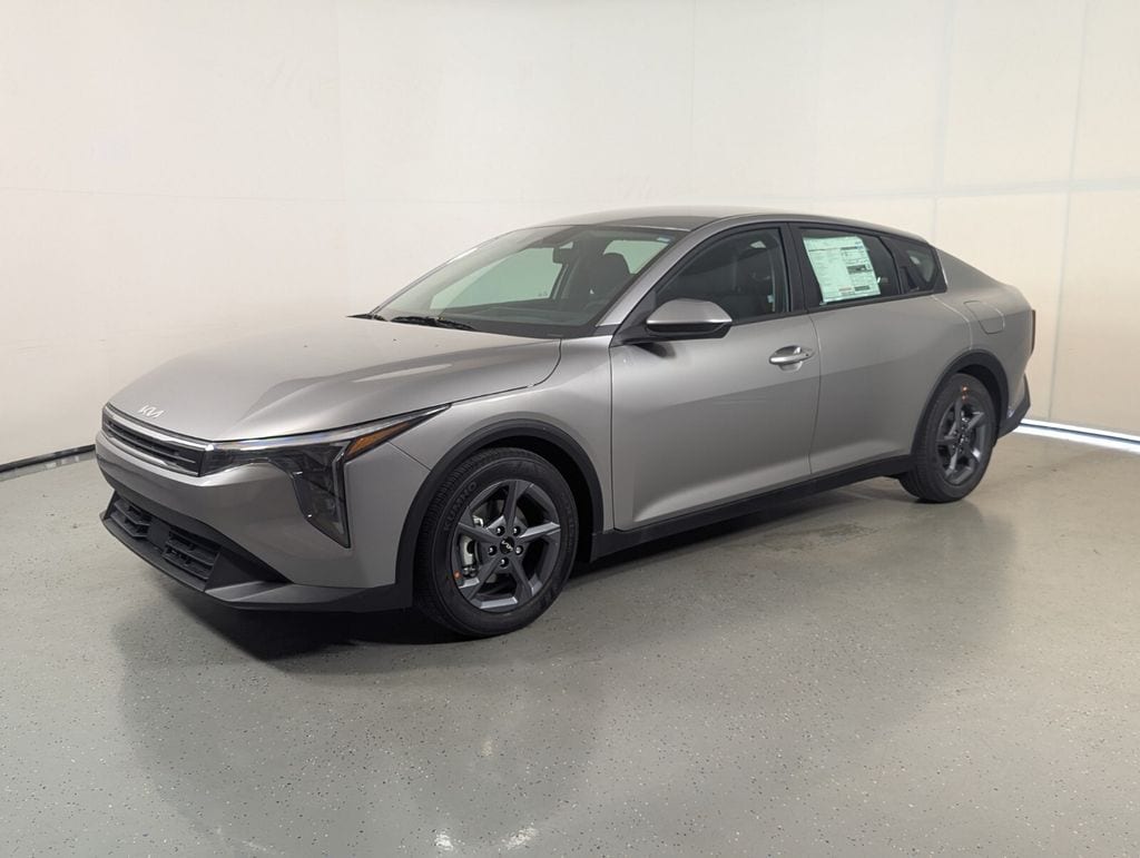New 2026 Kia K4 LXS Sedan