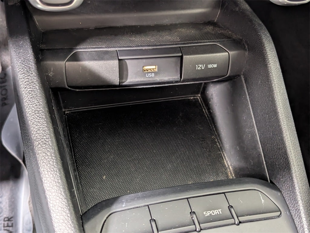 2022 Kia Rio S photo 19