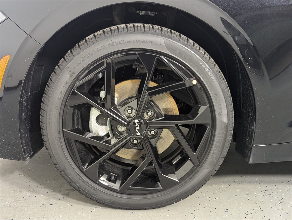 2026 Kia K5 GT-Line photo 9
