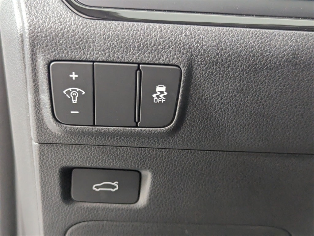 2026 Kia K5 EX photo 12