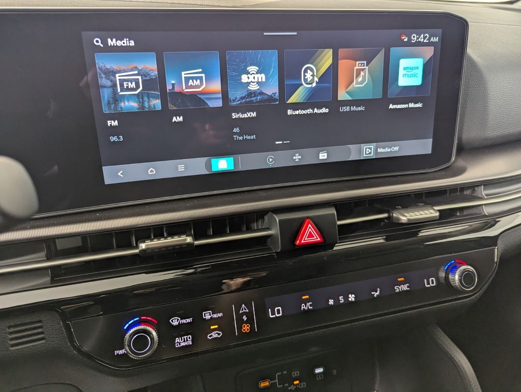 2026 Kia Sportage SX - Photo 22