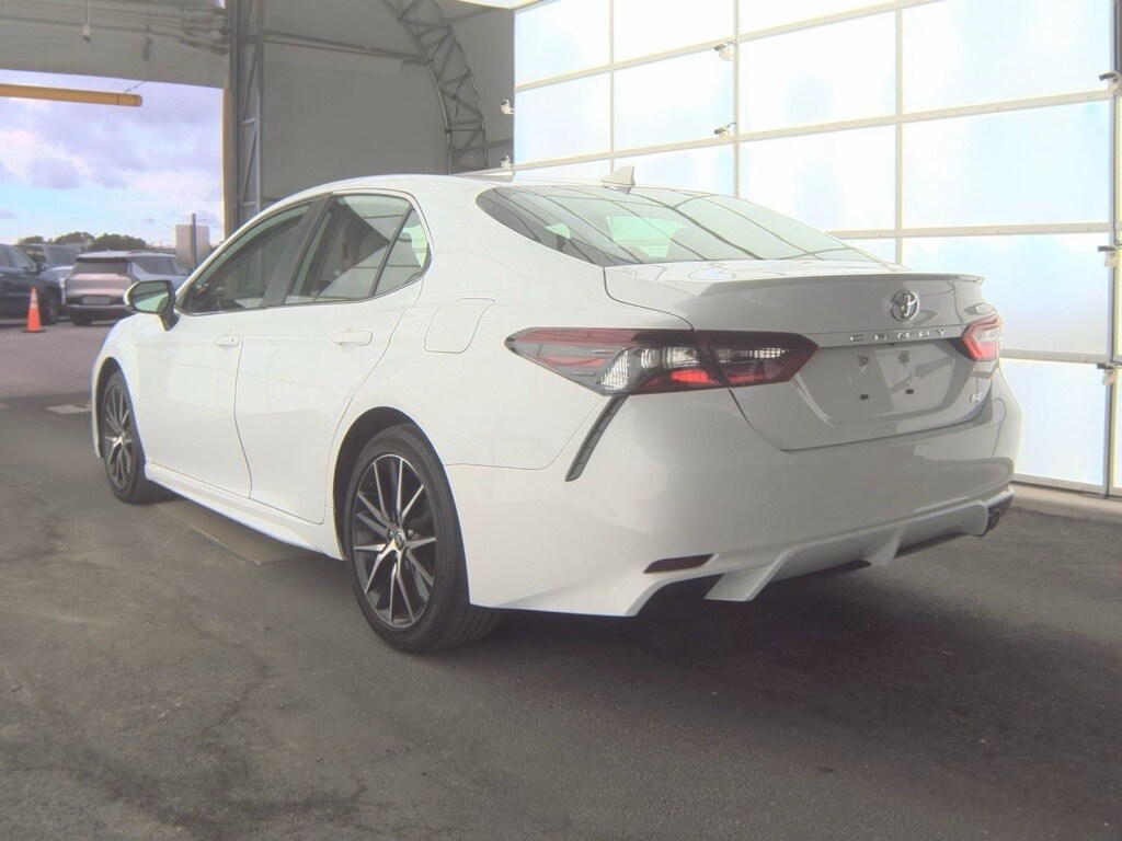 2024 Toyota Camry SE photo 2