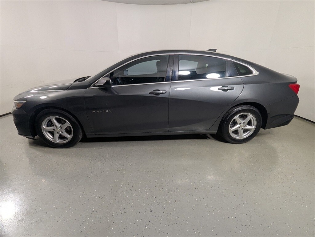 2018 Chevrolet Malibu photo 4