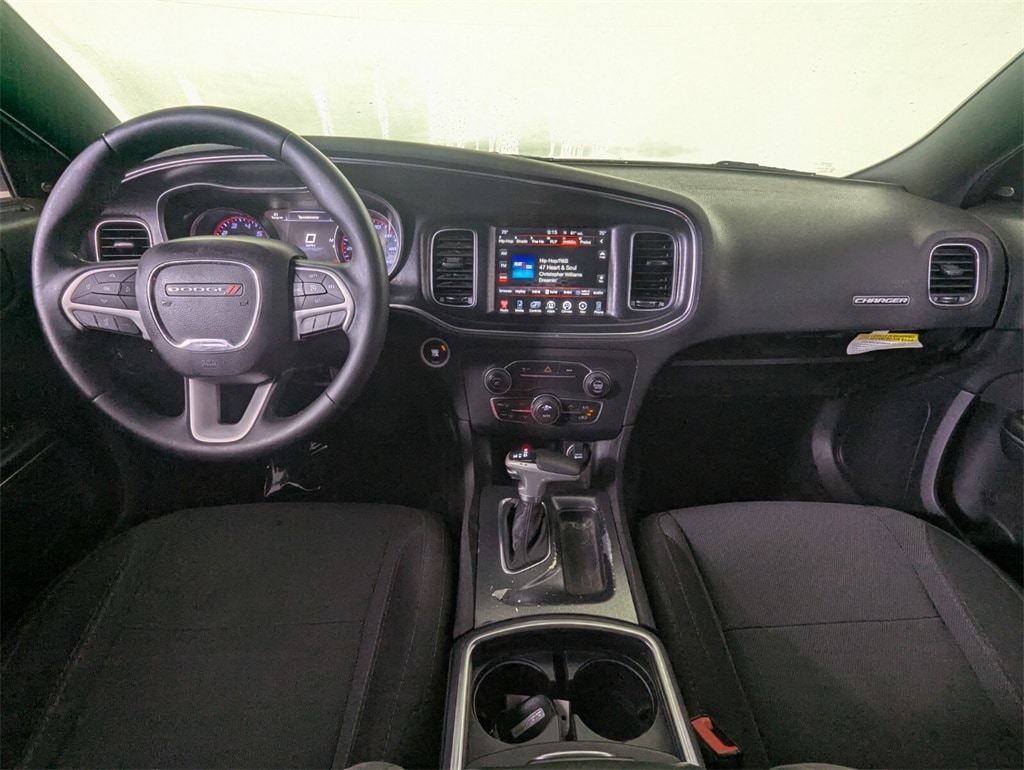 2015 Dodge Charger SXT photo 15