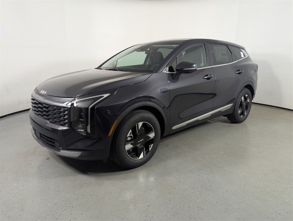 2026 Kia Sportage LX photo 3