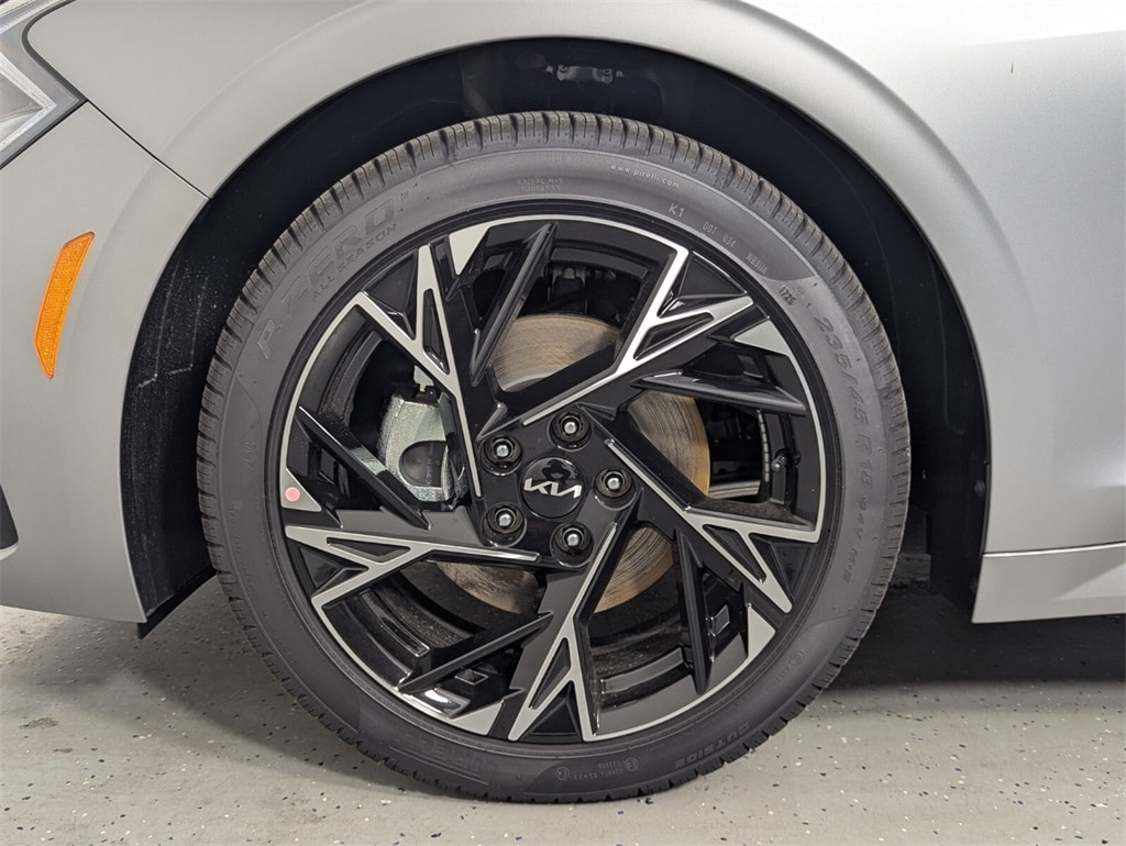 2026 Kia K5 GT-Line photo 8