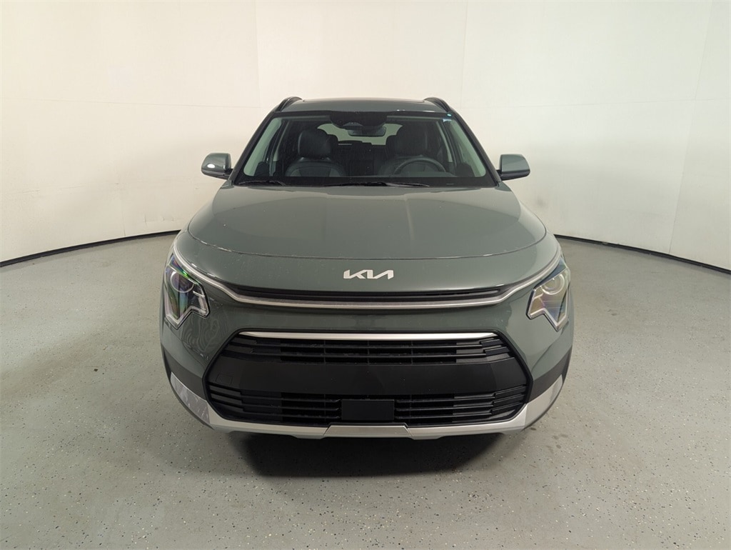 2026 Kia Niro EX photo 2