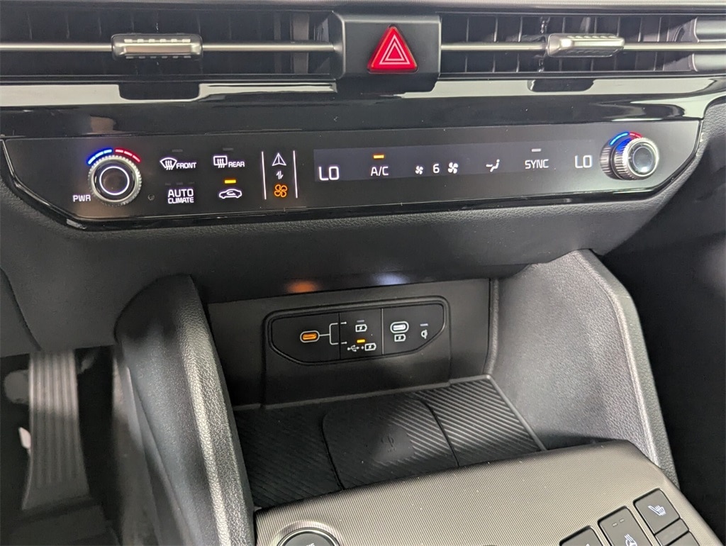 2026 Kia Sportage photo 21