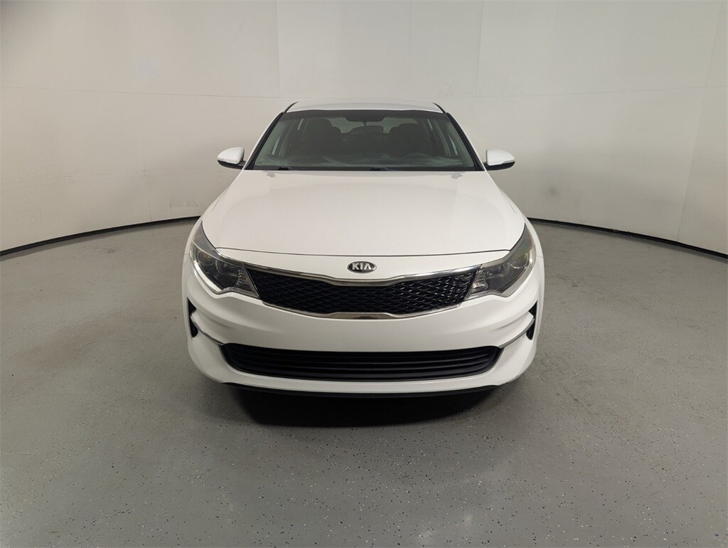 2018 Kia Optima LX photo 2