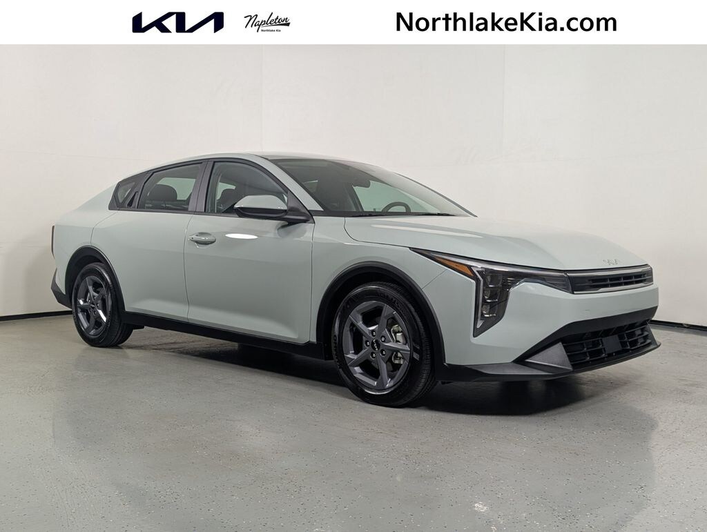 New 2026 Kia K4 LXS Sedan