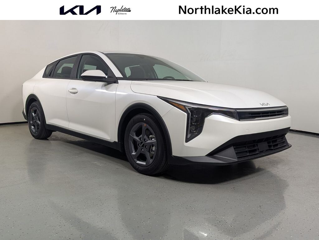 New 2026 Kia K4 LXS Sedan