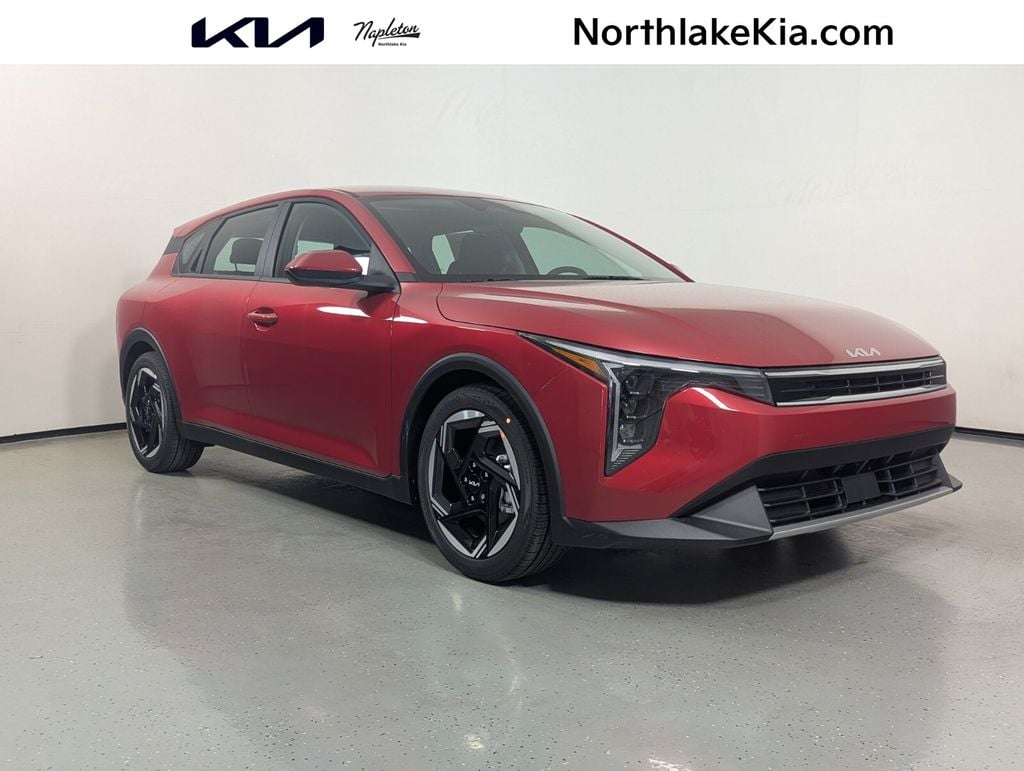 2026 Kia K4 EX AT Hatchback's photo