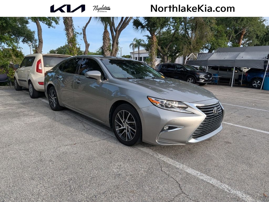 2017 Lexus ES 350 350's photo