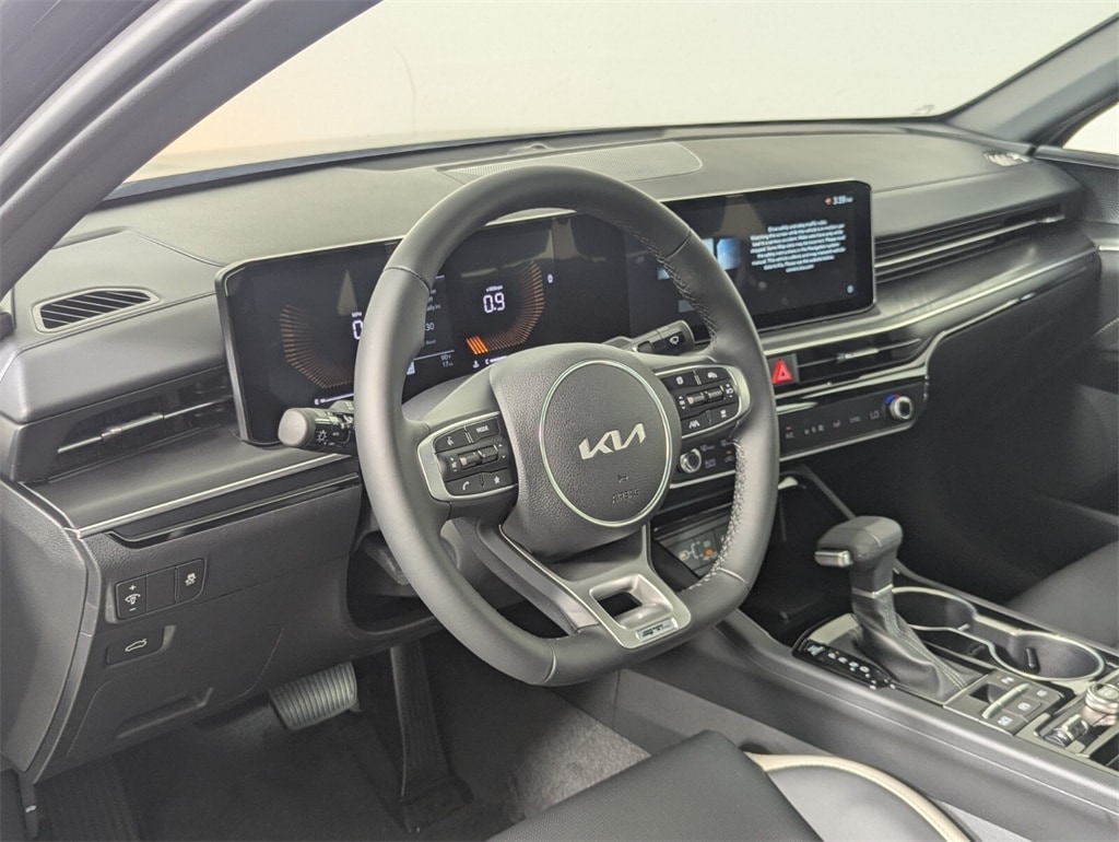 2026 Kia K5 GT-Line photo 10