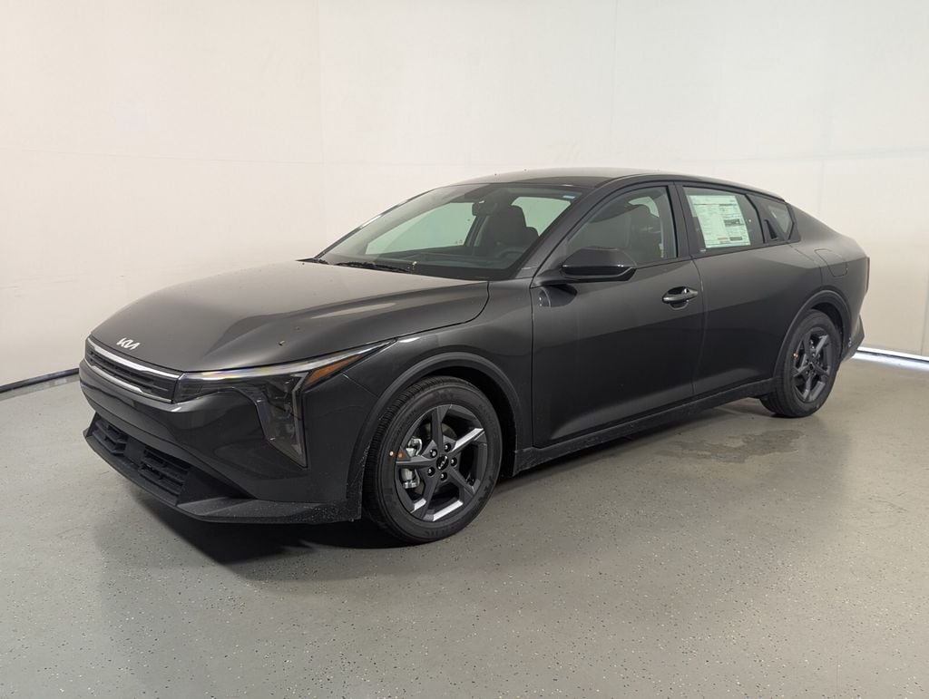 New 2026 Kia K4 LXS Sedan