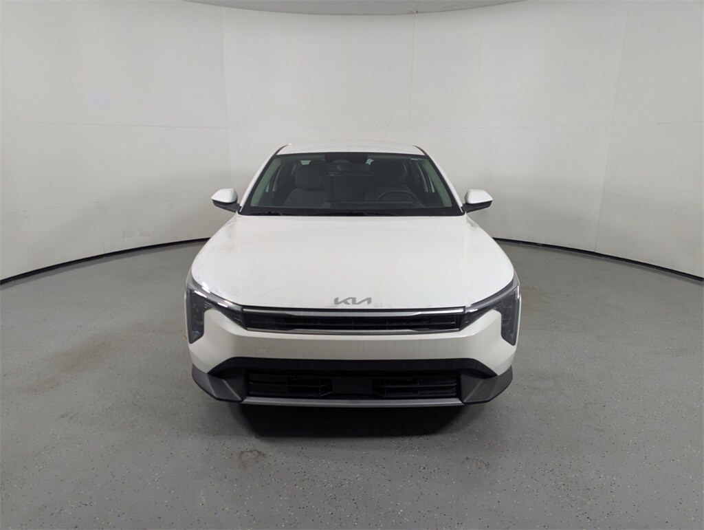 2025 Kia K4 EX photo 2