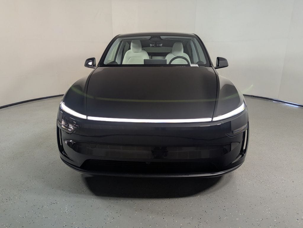 Used 2026 Tesla Model Y Long Range with VIN 7SAYGDEE0TA394700 for sale in Palm Beach Gardens, FL
