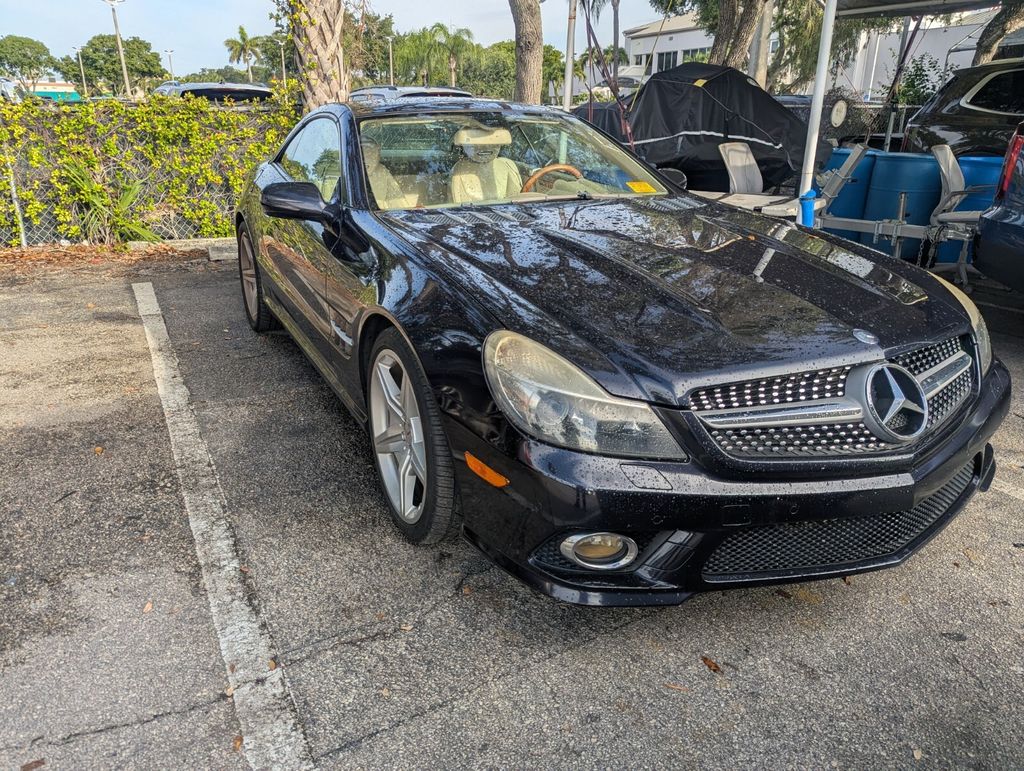 Used 2009 Mercedes-Benz SL-Class SL550 with VIN WDBSK71F69F155384 for sale in Palm Beach Gardens, FL