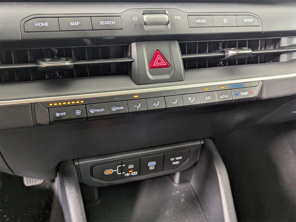 2025 Kia K4 LXS photo 18