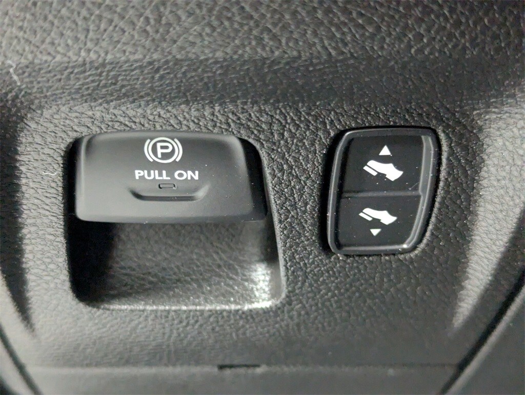 2022 Ram 1500 Limited photo 13