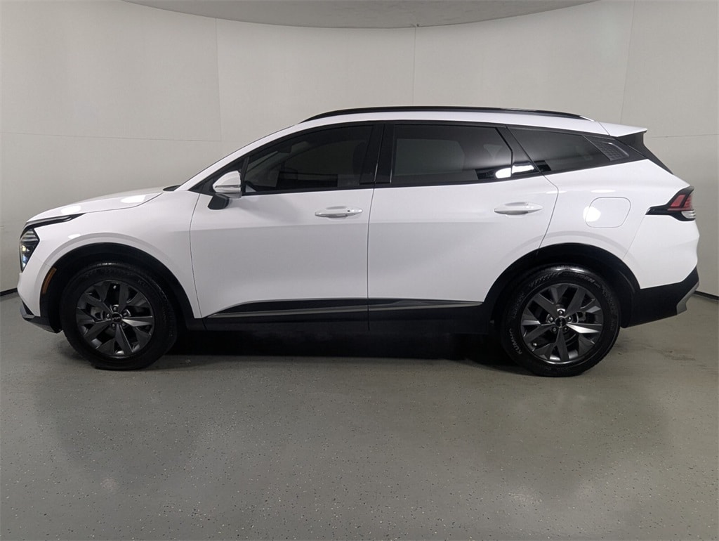 2024 Kia Sportage SX photo 2