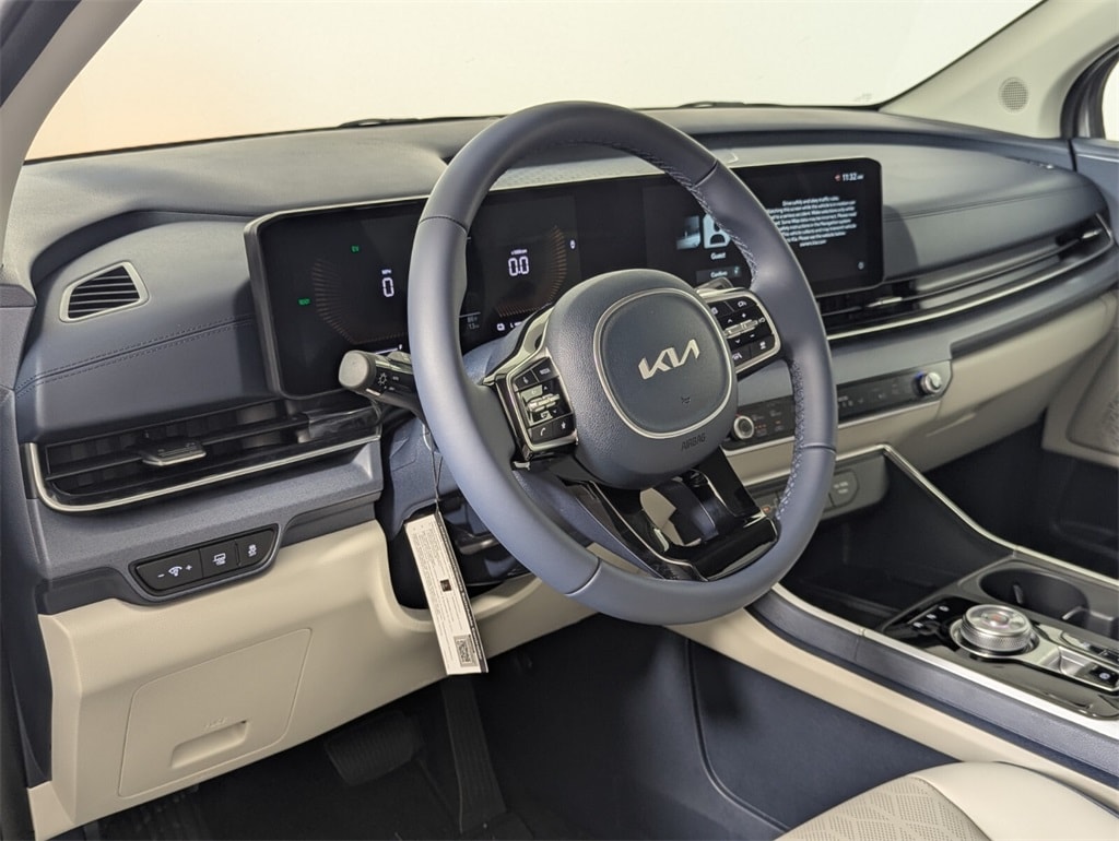2026 Kia Carnival EX photo 9