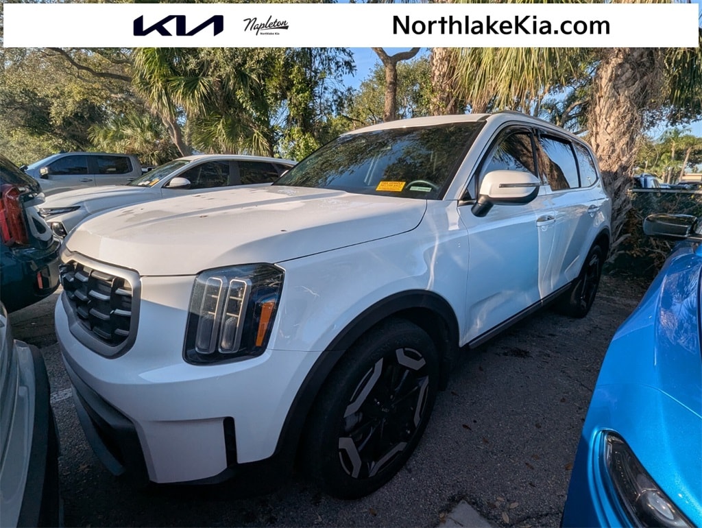Used 2024 Kia Telluride S SUV