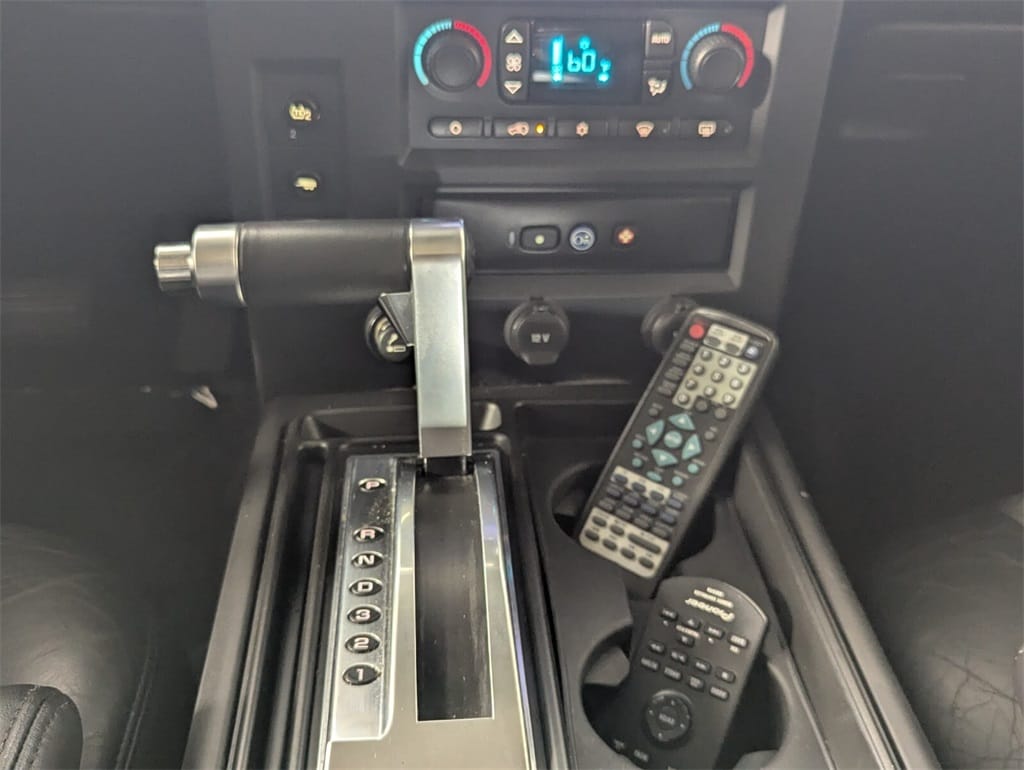 2005 Hummer H2 Base photo 17