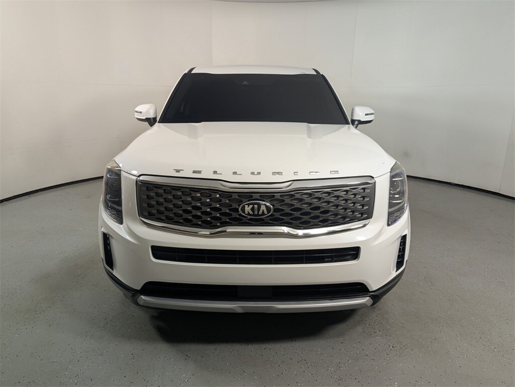 2020 Kia Telluride LX photo 2