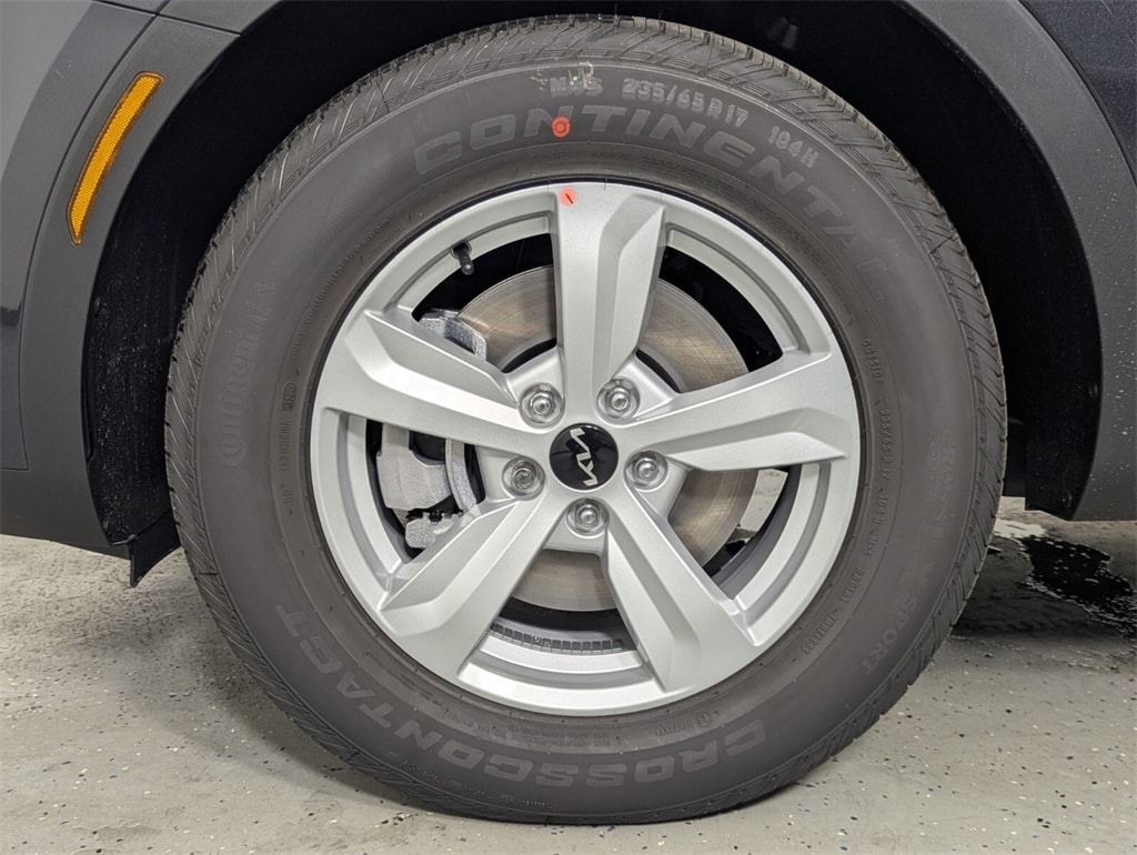 2026 Kia Sorento LX photo 8