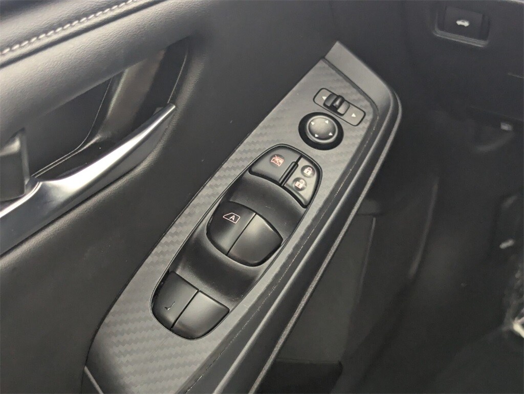 2023 Nissan Sentra SV photo 15