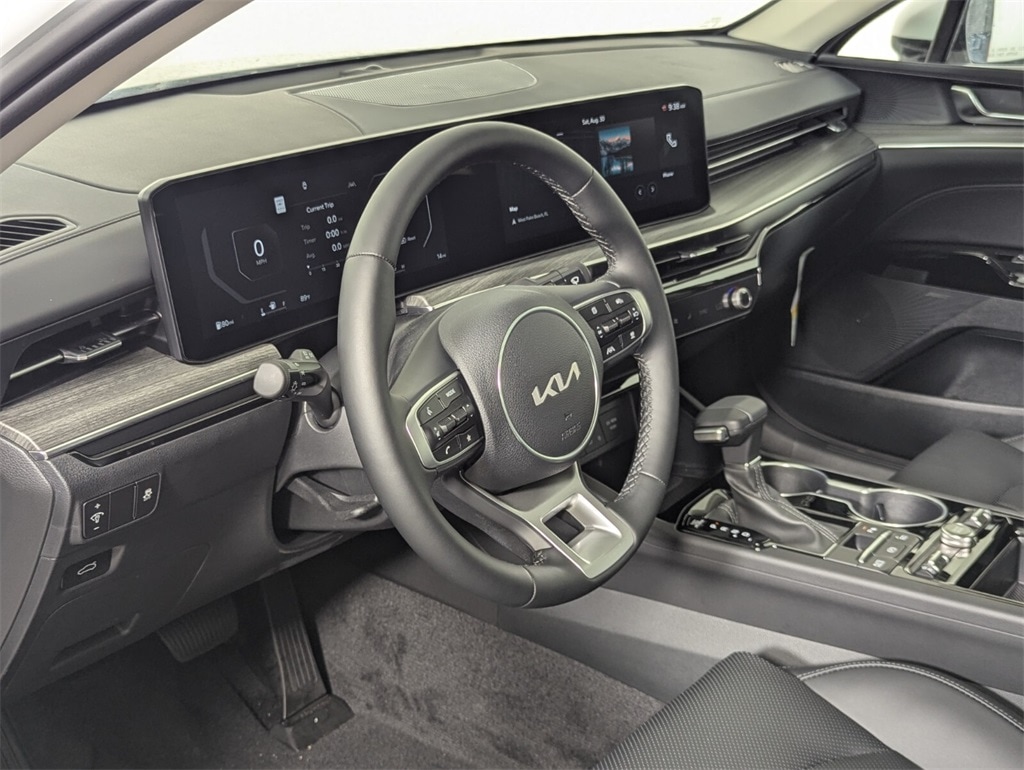 2026 Kia K5 EX photo 10