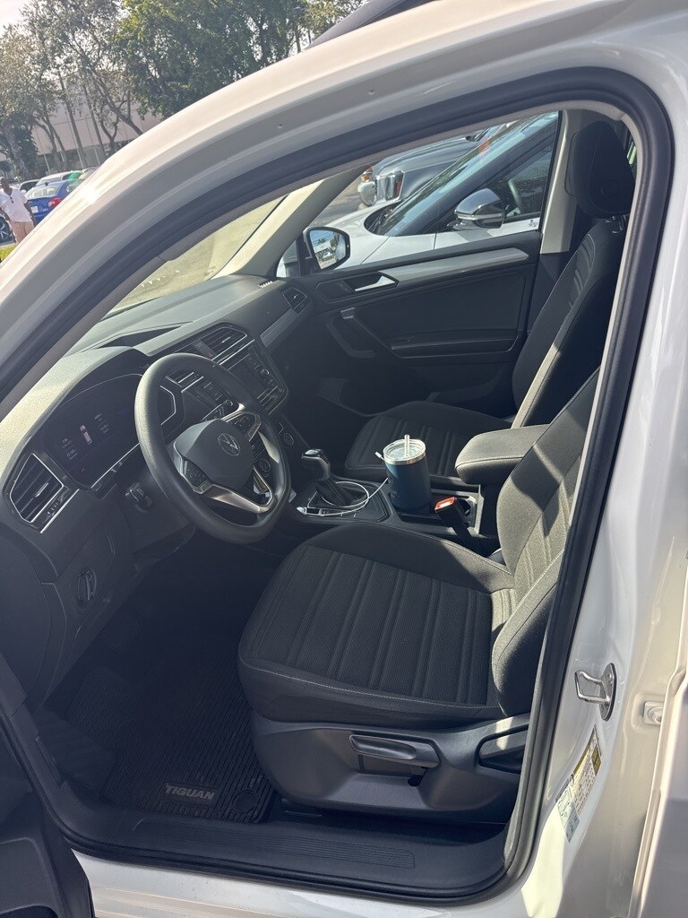 2022 Volkswagen Tiguan S photo 3